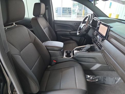 Certified 2023 Chevrolet Colorado Trail Boss w/ Technology Package AWD/4WD image 26