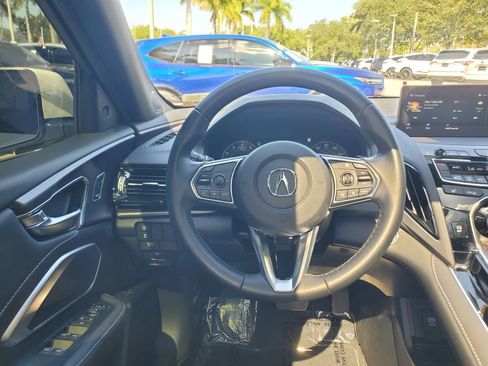 Used 2025 Acura RDX SH-AWD image 23