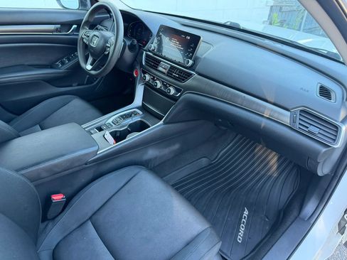 Used 2020 Honda Accord Hybrid image 15