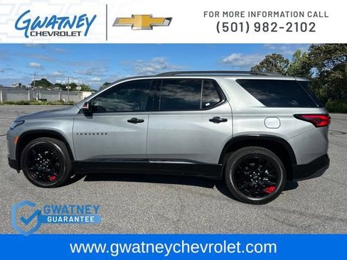 Used 2023 Chevrolet Traverse Premier w/ Redline Edition FWD image 8