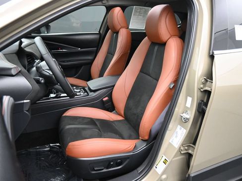 Used 2024 MAZDA CX-30 Carbon AWD/4WD image 17