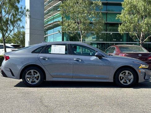 Used 2022 Kia K5 LXS FWD image 3