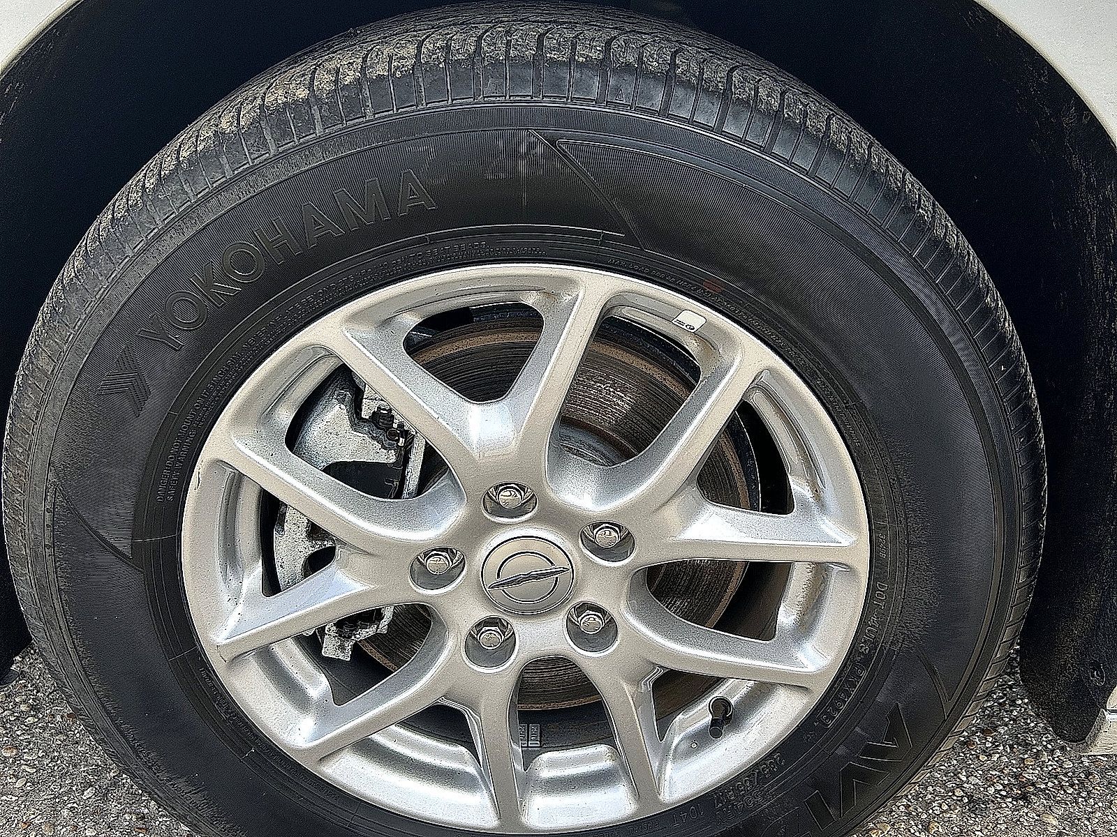 Used 2024 Chrysler Pacifica Touring-L FWD image 8
