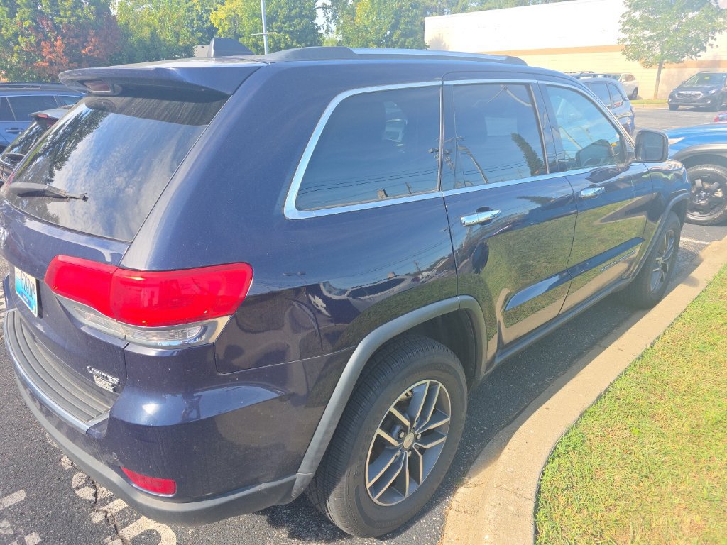 Used 2017 Jeep Grand Cherokee Limited AWD/4WD image 5