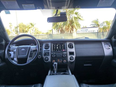 Used 2016 Ford Expedition Limited AWD/4WD image 5
