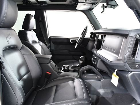 New 2025 Ford Bronco Badlands AWD/4WD image 10