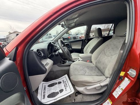Used 2012 Toyota RAV4 Base 4x4 4dr SUV w/ Value Pkg image 31