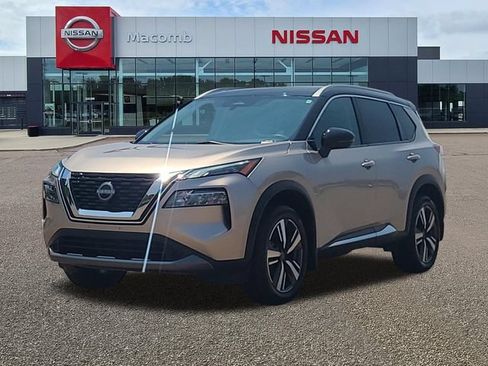 Used 2023 Nissan Rogue SL AWD/4WD image 3