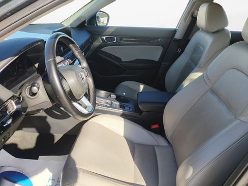 Certified 2024 Honda Civic EX-L image 9