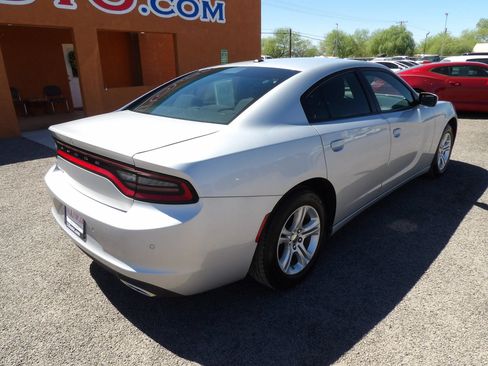 Used 2022 Dodge Charger SXT RWD image 8