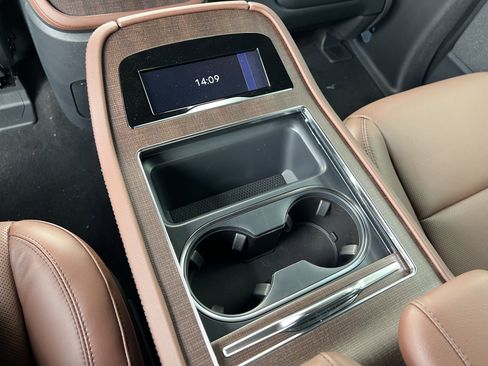 New 2025 Lincoln Navigator L Reserve image 27