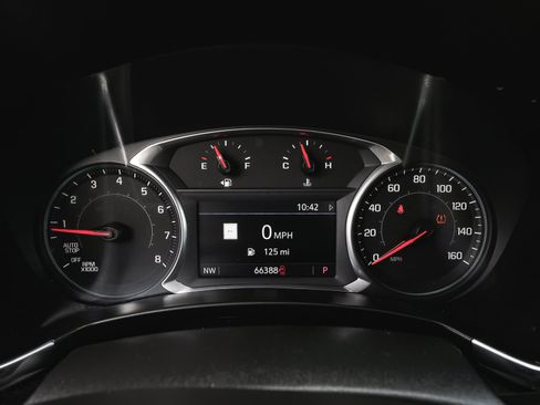 Used 2019 Chevrolet Equinox LT w/ Sun & Navigation Package AWD/4WD image 21