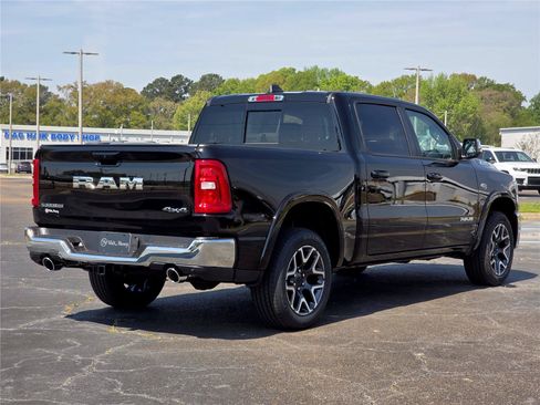 New 2026 RAM 1500 Laramie AWD/4WD image 5