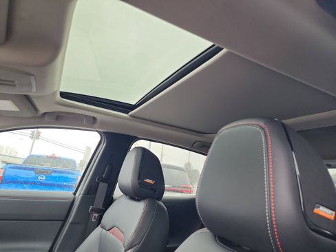 New 2026 Nissan Kicks SR w/ SR Premium Package image 12