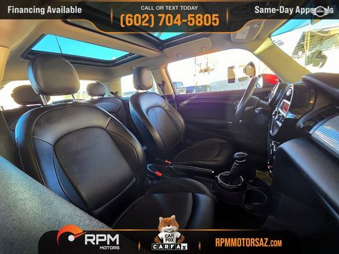 Used 2014 MINI Cooper 2-Door Hardtop image 16