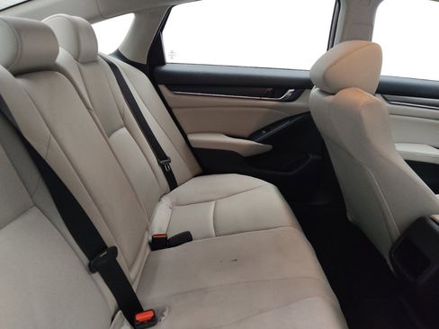 Used 2018 Honda Accord LX image 19