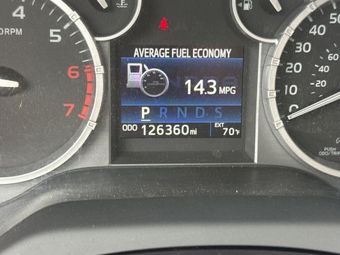 Used 2016 Toyota Tundra SR5 w/ TRD Off Road Package AWD/4WD image 21