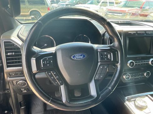 Used 2019 Ford Expedition Limited image 16
