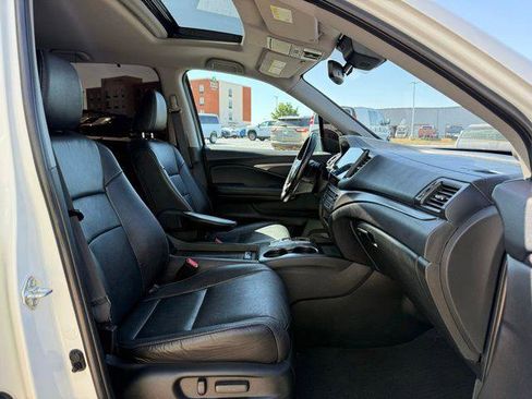 Used 2022 Honda Pilot Special Edition image 3