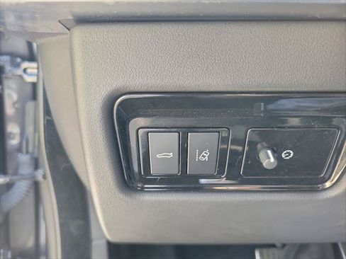 Used 2019 Jaguar XE Premium AWD/4WD image 28