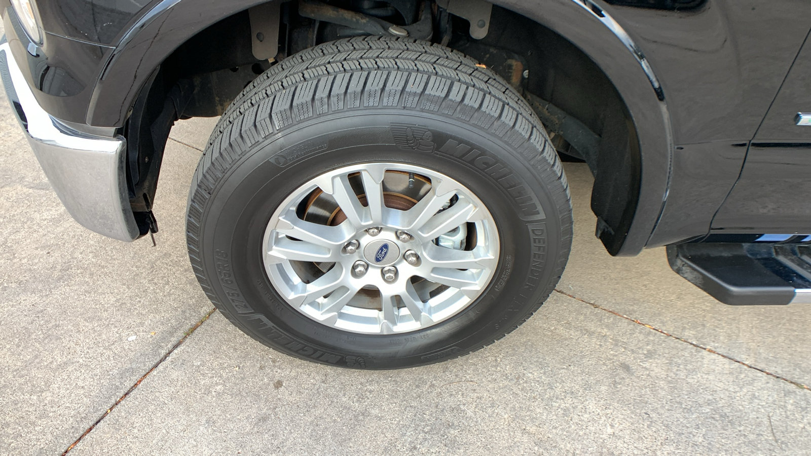 Used 2016 Ford F150 Lariat w/ Equipment Group 501A Mid AWD/4WD image 9