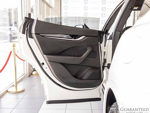 Used 2022 Maserati Levante GT image 38