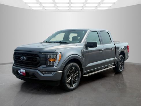 Used 2022 Ford F150 XLT w/ Equipment Group 302A High RWD image 7