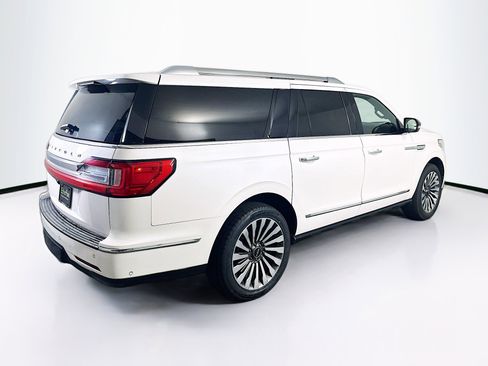 Used 2019 Lincoln Navigator L Reserve image 9