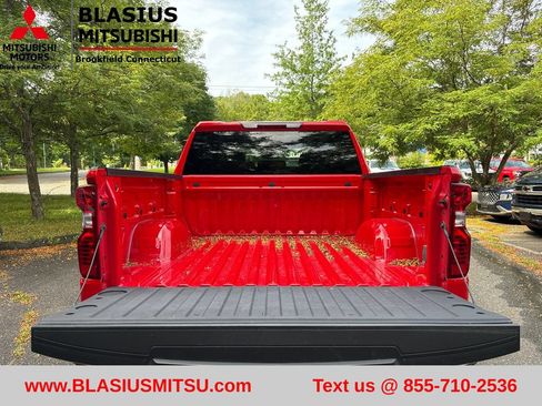 Used 2024 Chevrolet Silverado 1500 LT AWD/4WD image 37
