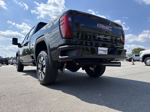 New 2025 GMC Sierra 2500 Denali w/ Denali Reserve Package image 8