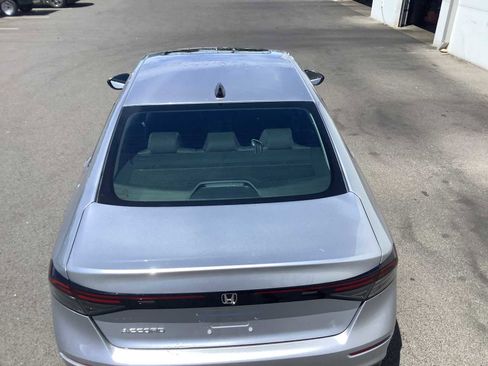 Used 2025 Honda Accord SE image 5