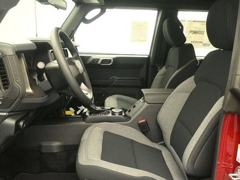 New 2026 Ford Bronco 4-Door AWD/4WD image 14