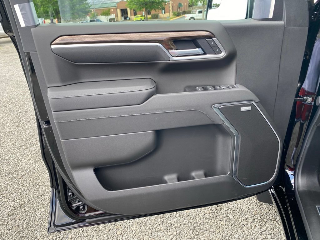 New 2026 Chevrolet Silverado 1500 RST w/ Convenience Package II AWD/4WD image 8