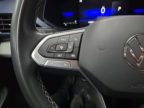 Used 2023 Volkswagen Taos SE w/ Panoramic Sunroof Package AWD/4WD image 20