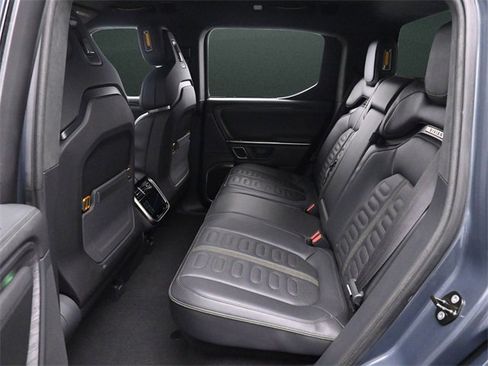 Used 2022 Rivian R1T Launch Edition image 15