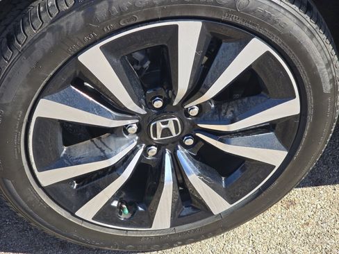 Certified 2023 Honda Civic EX image 13