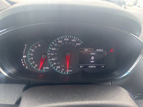 Used 2019 Chevrolet Trax LT w/ Sun & Sound Package image 28