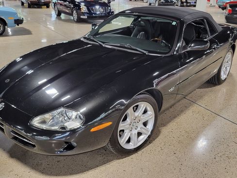 Used 2000 Jaguar XK8 Convertible RWD image 21