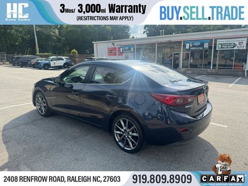 Used 2018 MAZDA MAZDA3 Touring FWD image 3