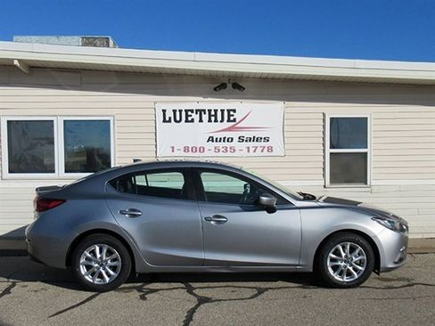 Used 2015 MAZDA MAZDA3 i Grand Touring image 3