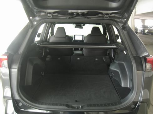 Used 2023 Toyota RAV4 SE image 22