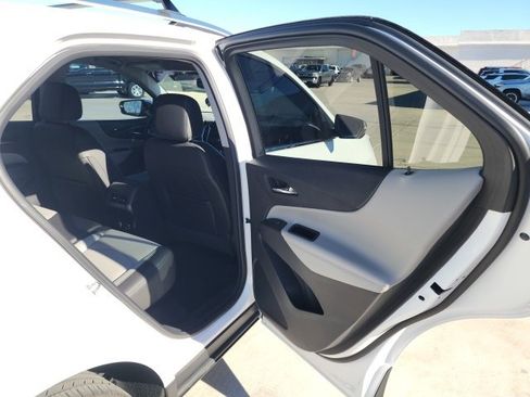 Certified 2018 Chevrolet Equinox Premier w/ LPO, Protection Package image 39