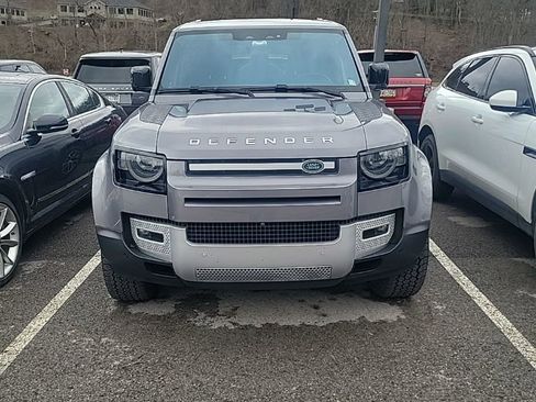 Used 2020 Land Rover Defender 110 HSE image 1