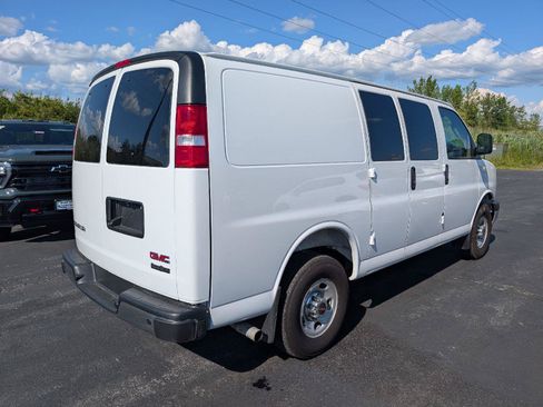 Used 2025 GMC Savana 2500 w/ Safety Package RWD image 8