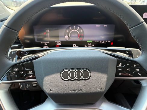 New 2026 Audi Q3 quattro 2.0T AWD/4WD image 32