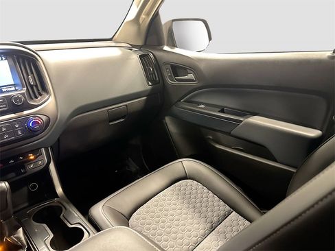 Used 2021 Chevrolet Colorado Z71 image 25