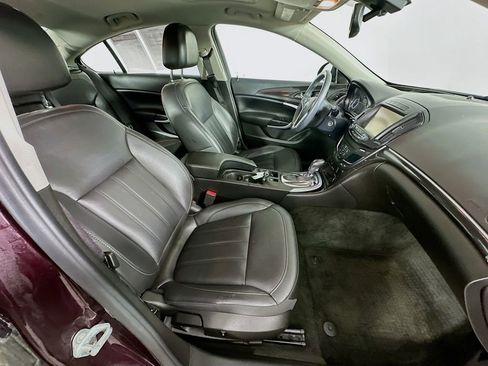 Used 2017 Buick Regal Sport Touring FWD image 35