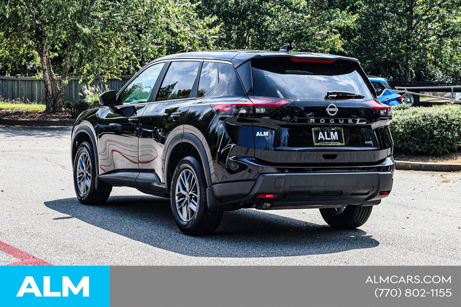 Used 2024 Nissan Rogue S AWD/4WD image 8