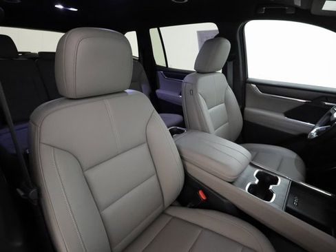 Used 2024 GMC Acadia Elevation w/ Super Cruise Package image 24