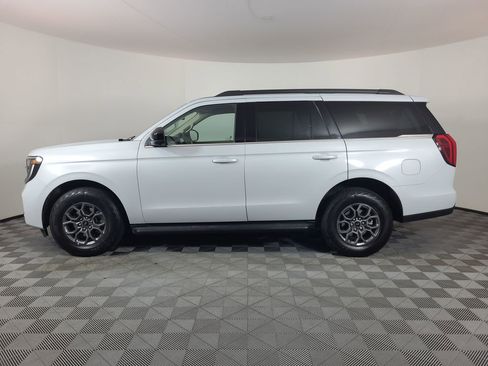 Used 2025 Ford Expedition Active image 6